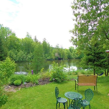 Motel Des Deux Lacs Waterloo Exteriér fotografie