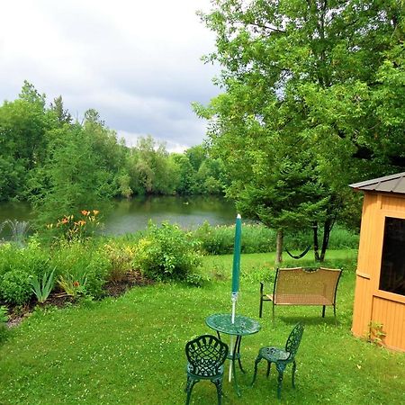 Motel Des Deux Lacs Waterloo Exteriér fotografie