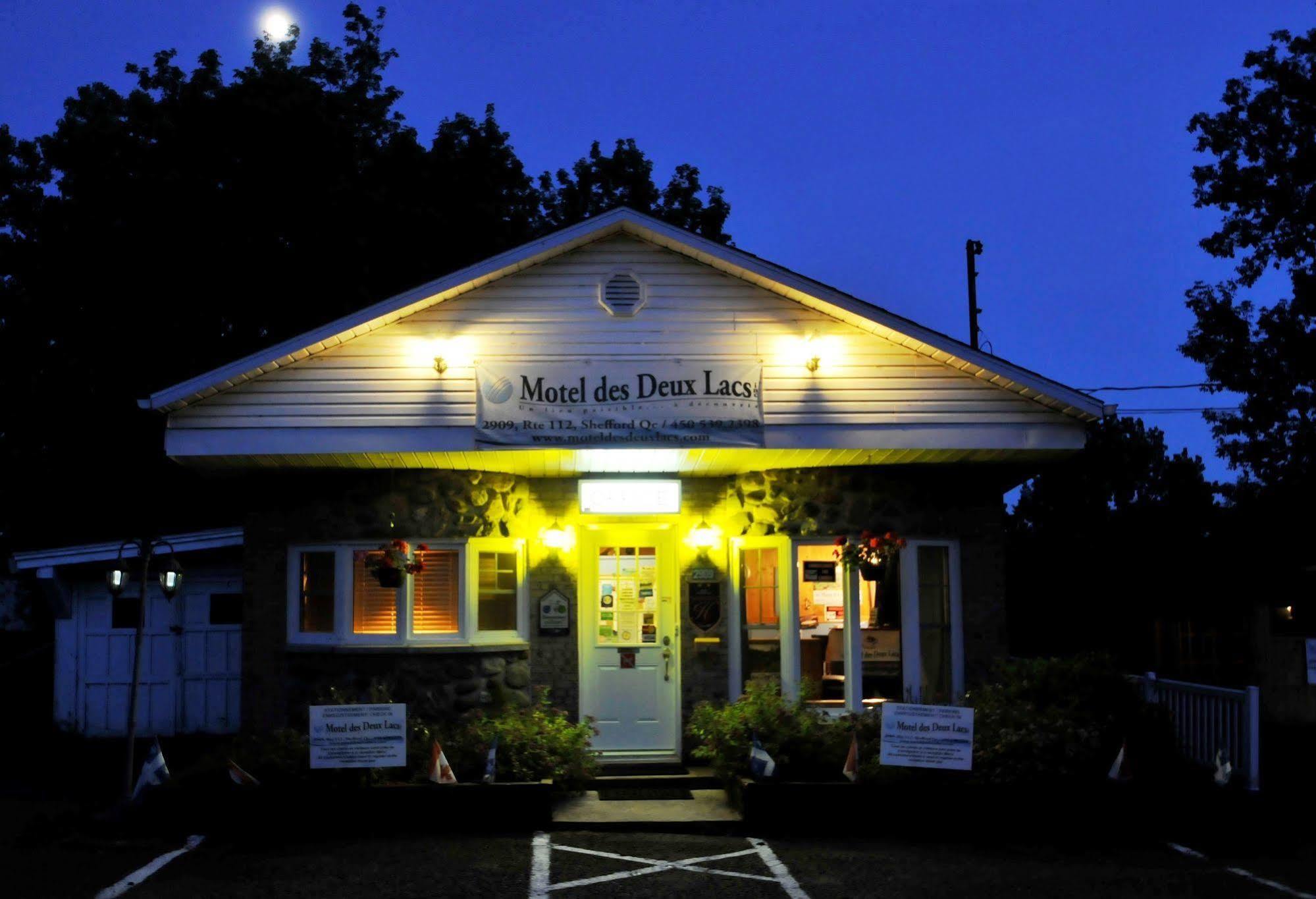 Motel Des Deux Lacs Waterloo Exteriér fotografie
