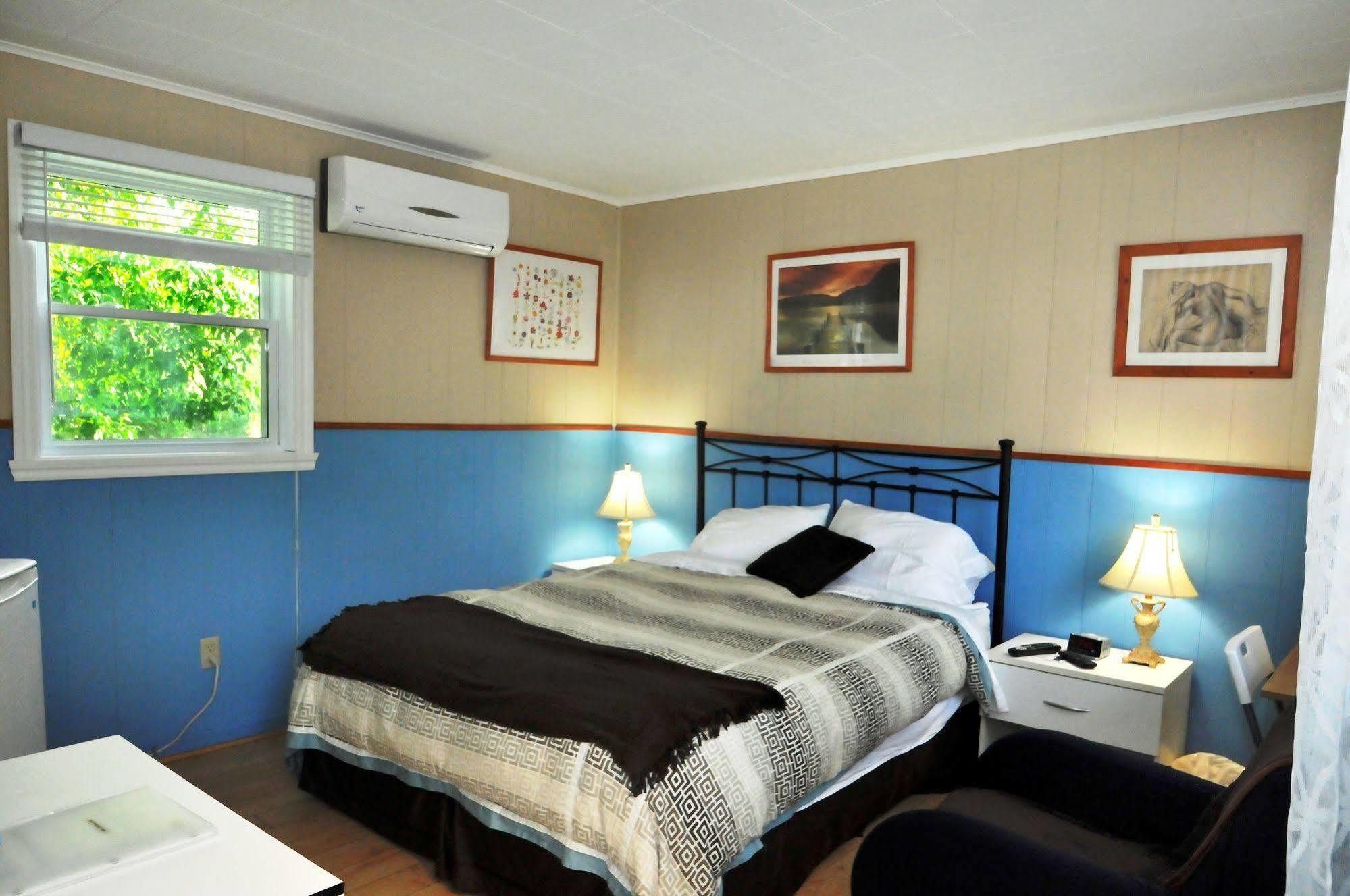 Motel Des Deux Lacs Waterloo Exteriér fotografie
