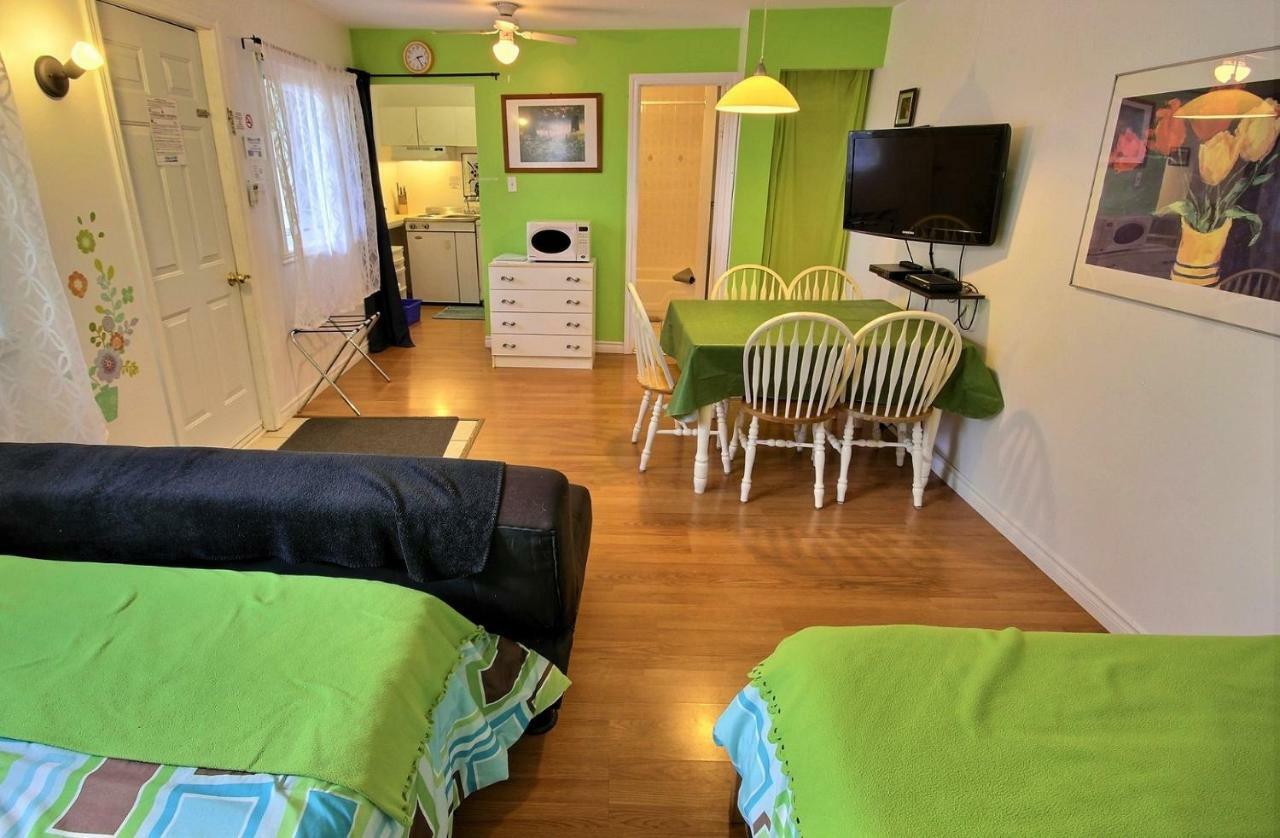 Motel Des Deux Lacs Waterloo Pokoj fotografie