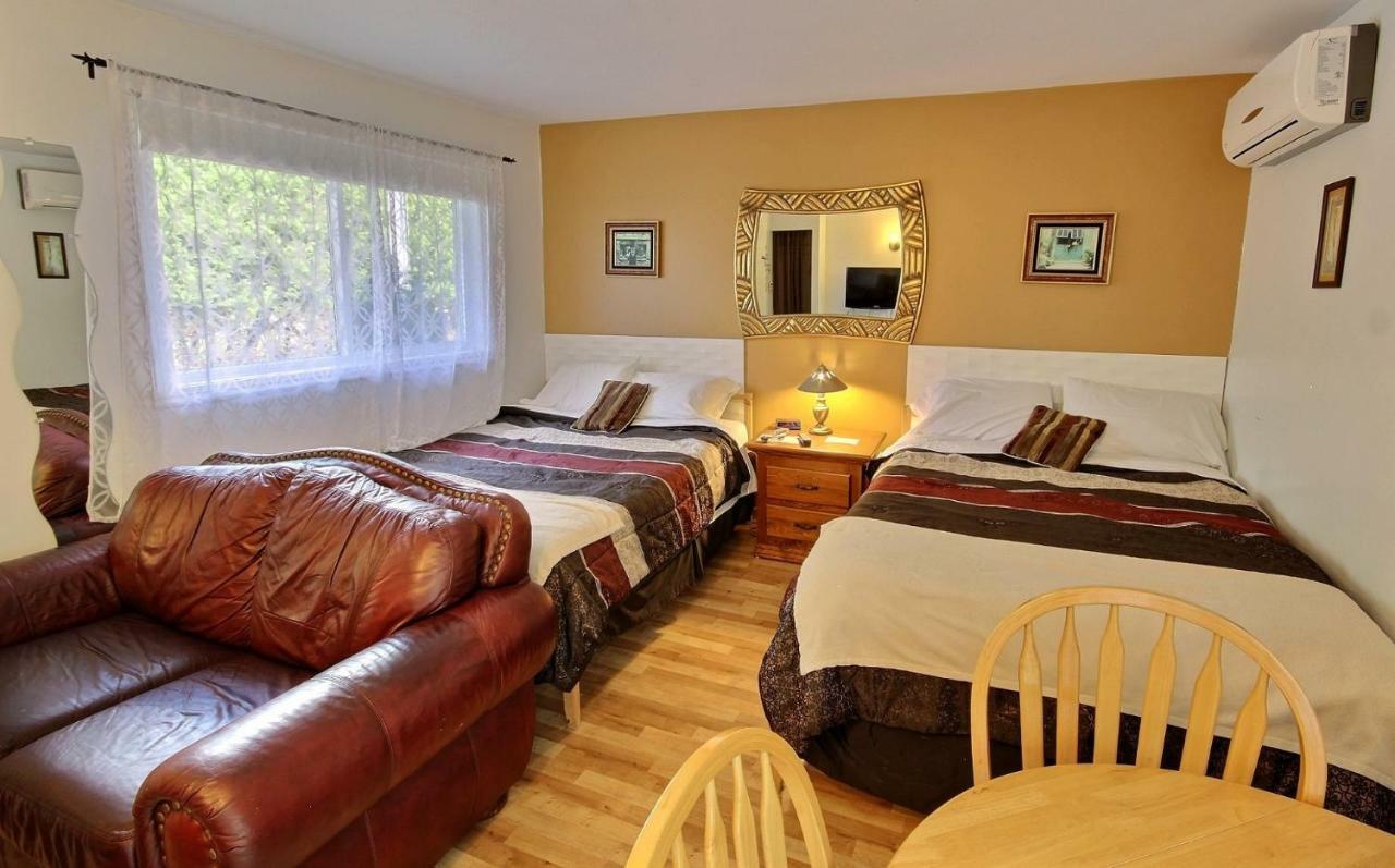 Motel Des Deux Lacs Waterloo Exteriér fotografie